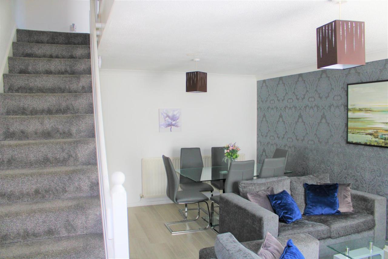 Homely And Budget Friendly 3 Bed House Sleeps 6 Free Parking! Milton Keynes Extérieur photo